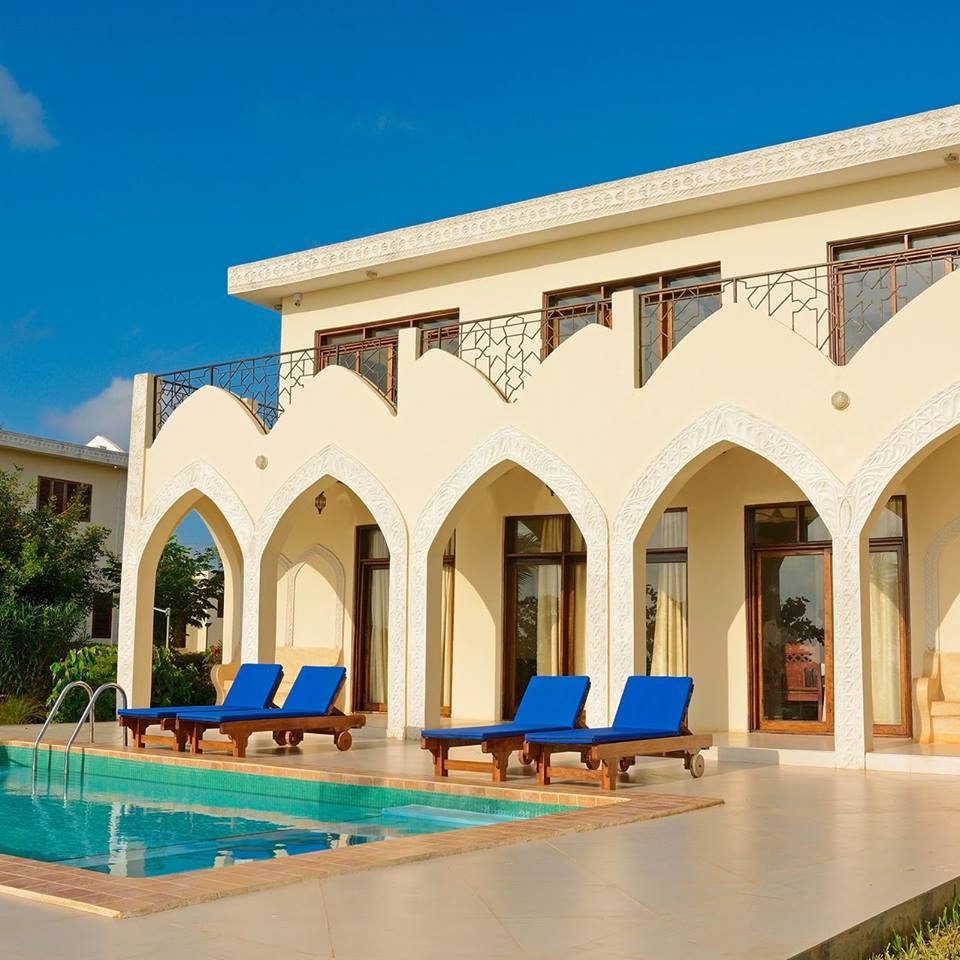 Villa Serenity 4 Bedroom Zanzibar beachfront villa with private pool